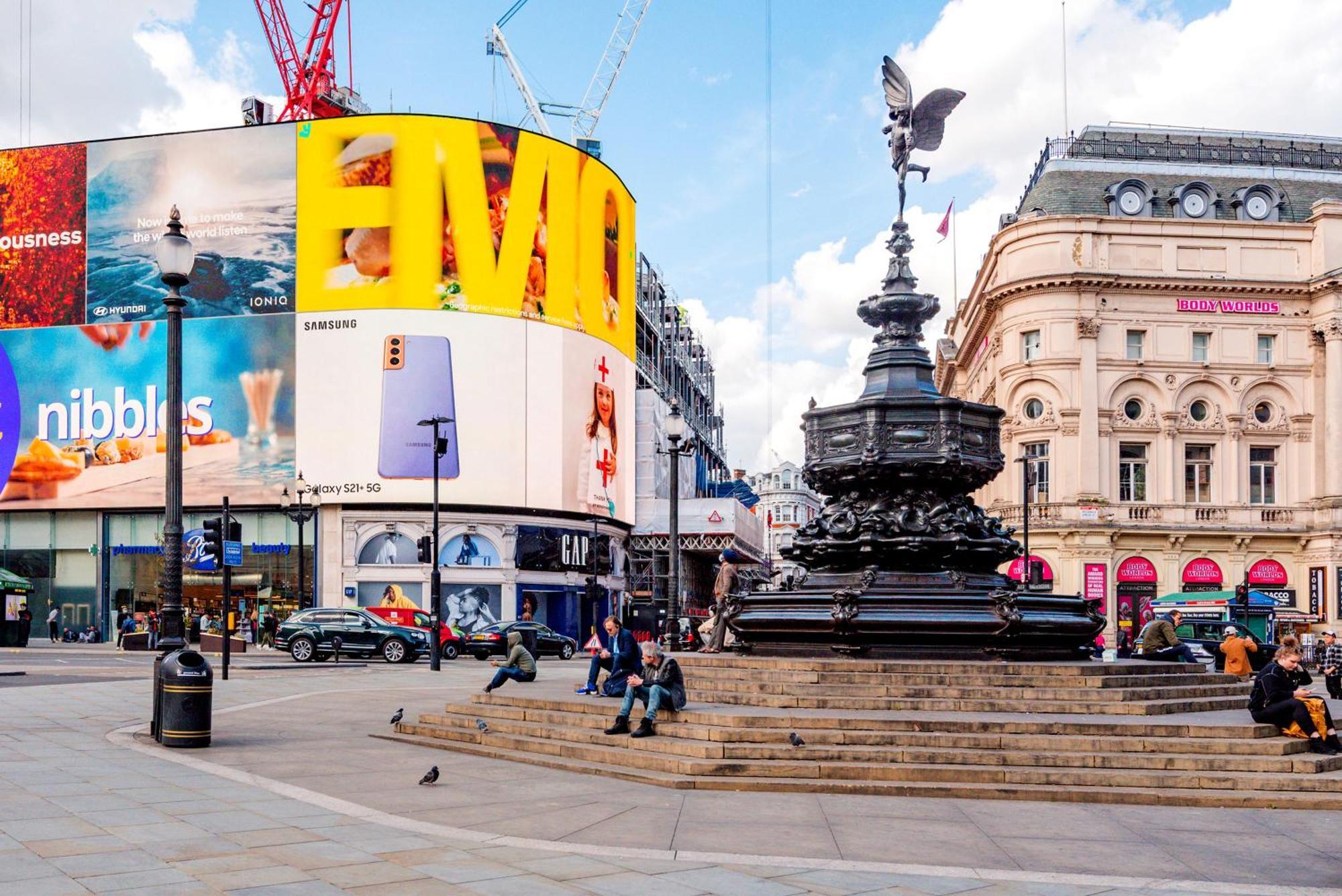 Welcome London Piccadilly Circus Экстерьер фото