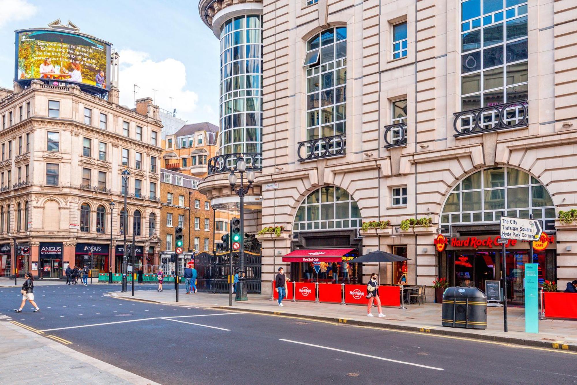 Welcome London Piccadilly Circus Экстерьер фото